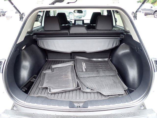 Certified 2024 Toyota Corolla Cross LE w/ Moonroof Package AWD/4WD image 6