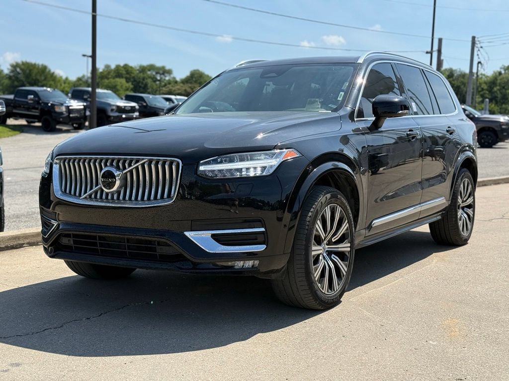 Used 2024 Volvo XC90 B6 Plus AWD/4WD image 2