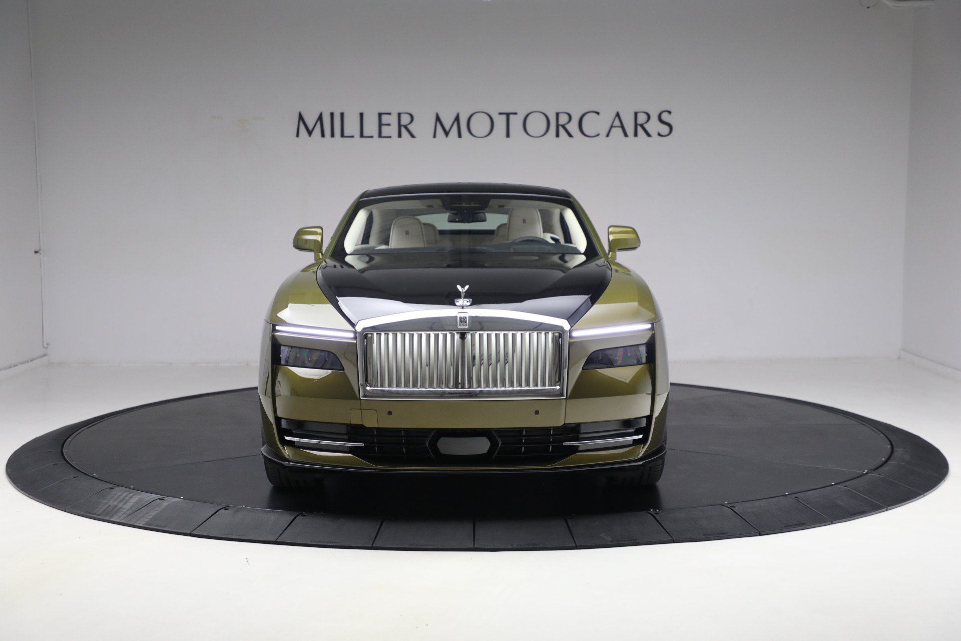 Certified 2025 Rolls-Royce Spectre w/ Spectre Launch Package AWD/4WD image 13