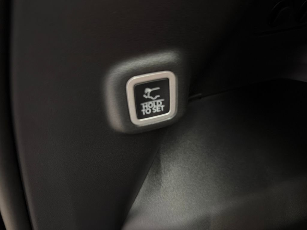 New 2026 Jeep Cherokee Limited image 41