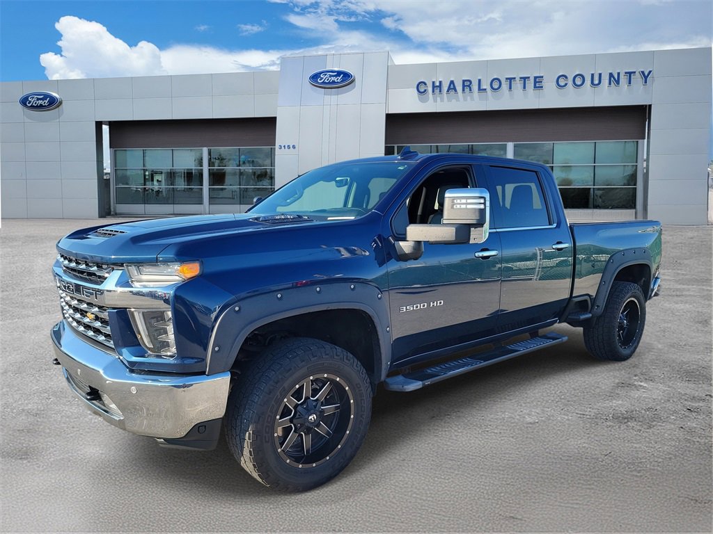 Used 2020 Chevrolet Silverado 3500 LTZ w/ LTZ Premium Package image 2