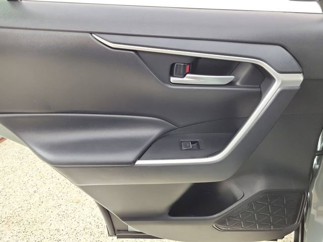 Used 2023 Toyota RAV4 XLE w/ Convenience Package image 14