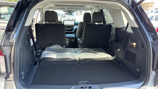 New 2026 Ford Explorer Active image 13