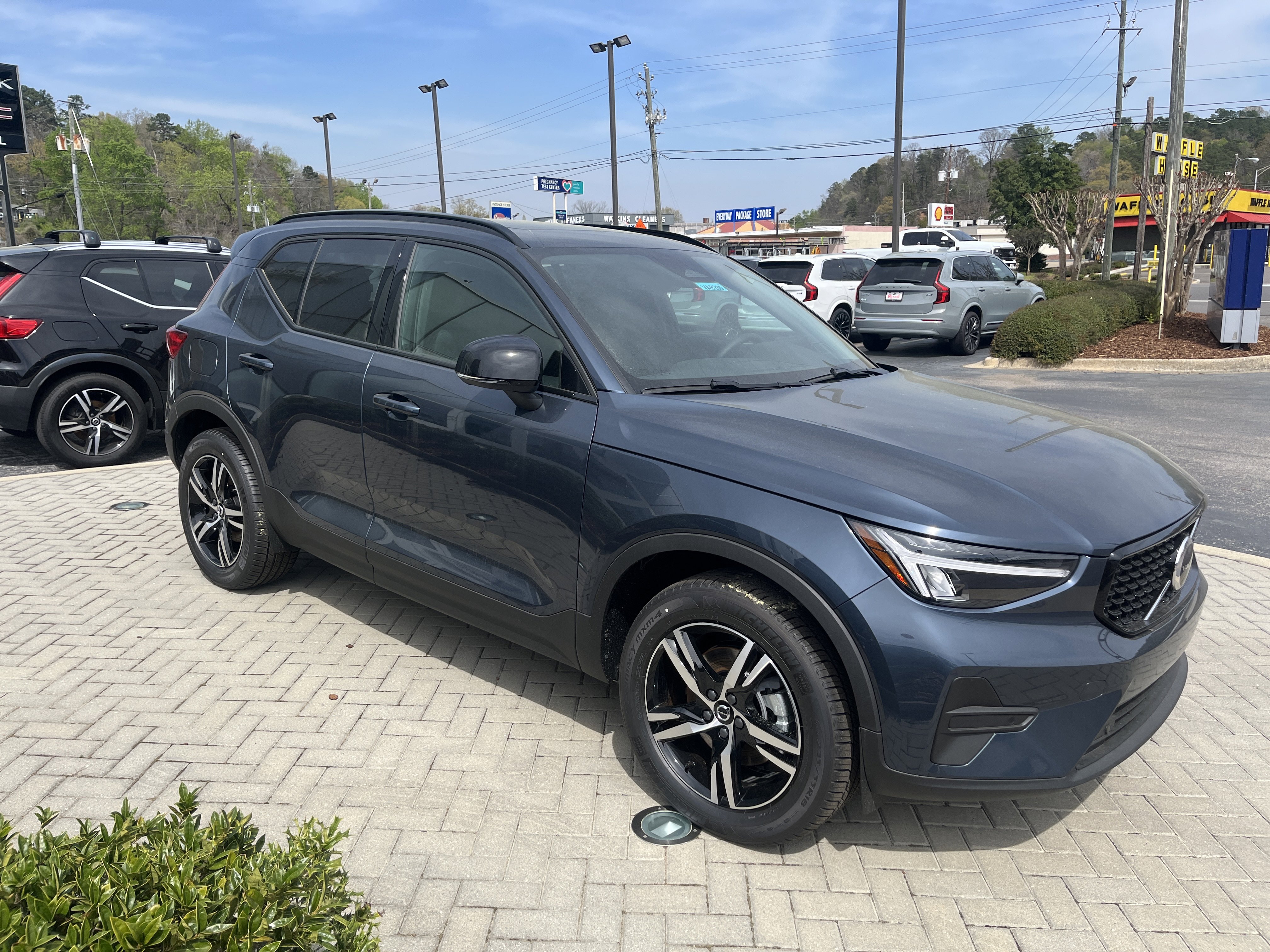 New 2026 Volvo XC40 B5 Core image 6