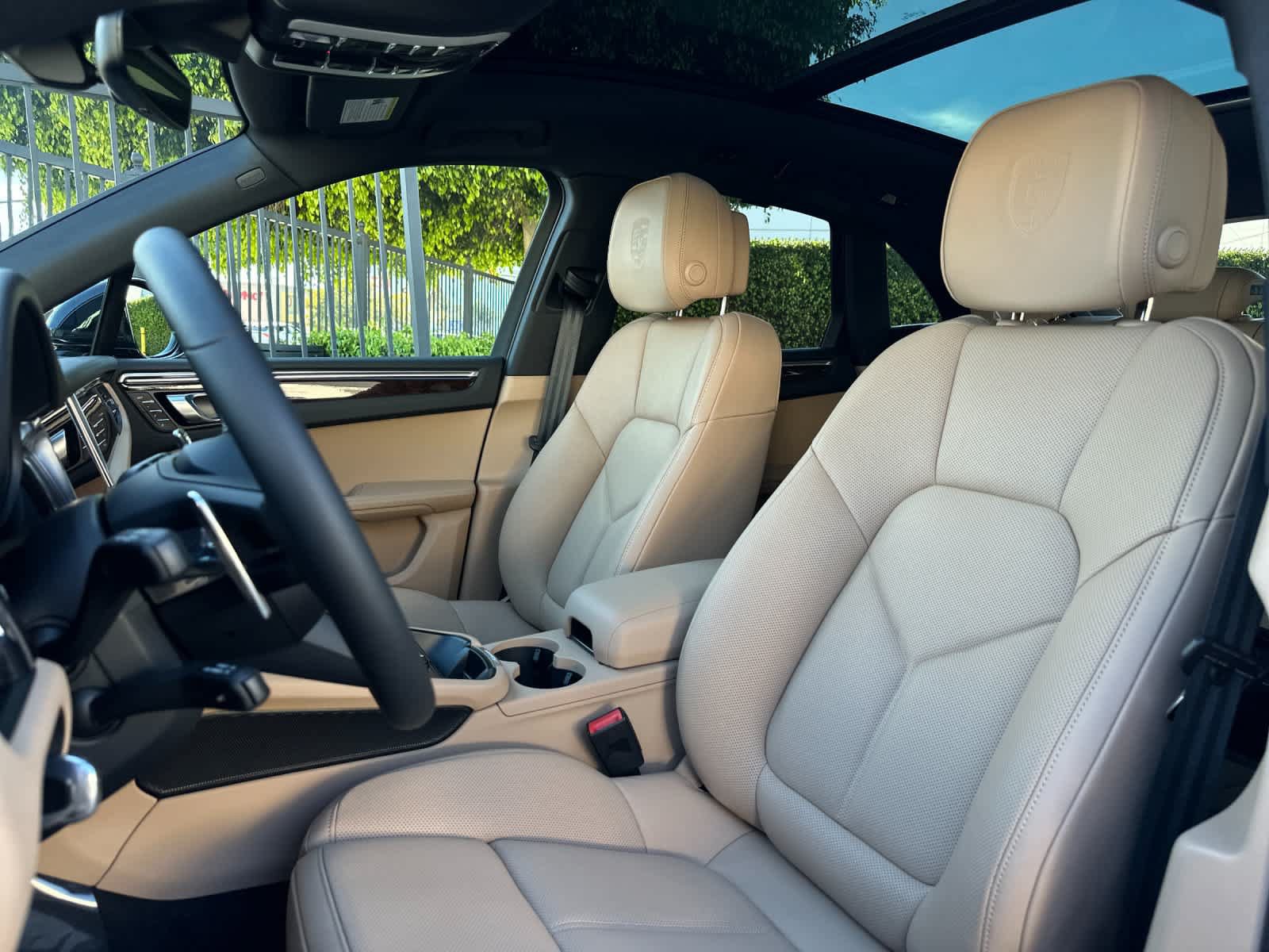 New 2026 Porsche Macan S AWD/4WD image 5