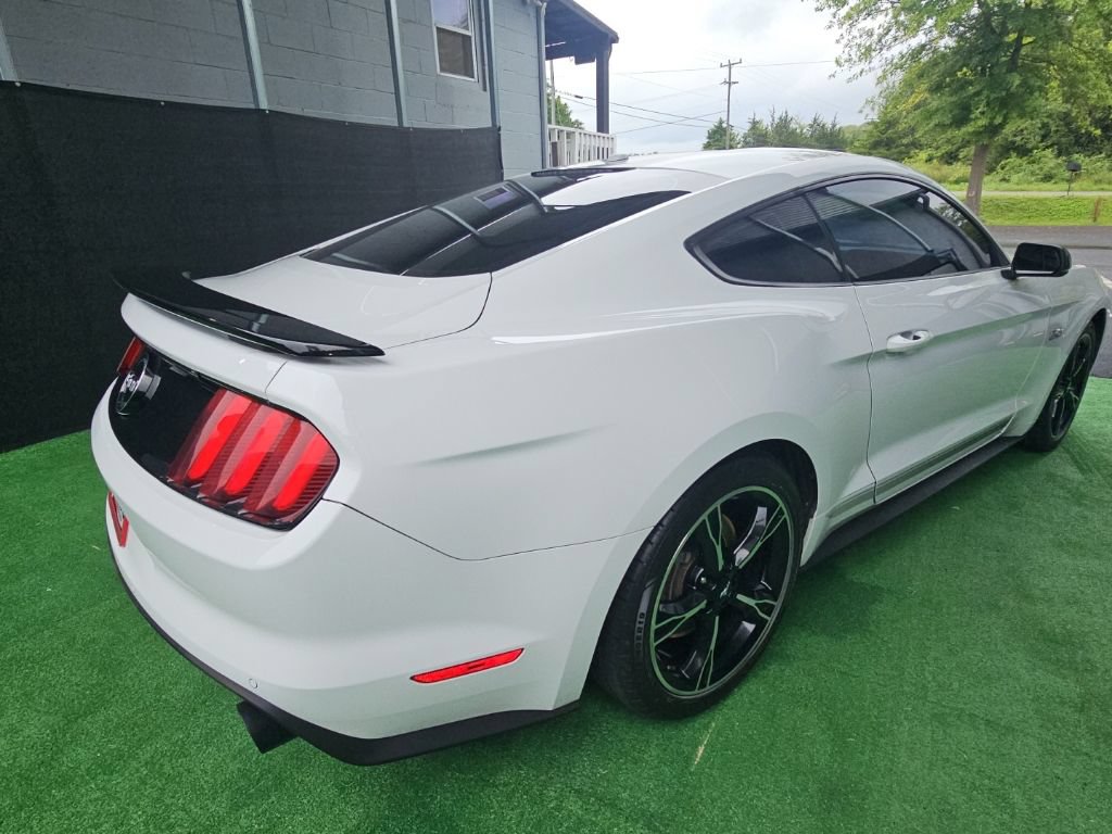 Used 2017 Ford Mustang GT Premium RWD image 3