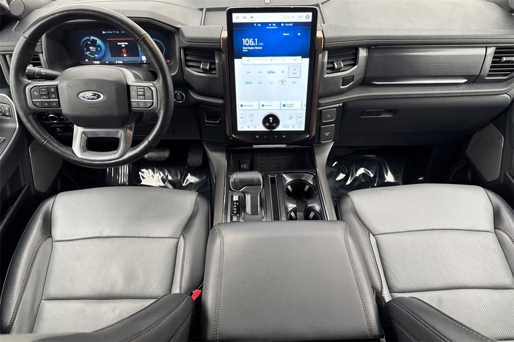 Used 2023 Ford F150 Lightning Lariat image 12