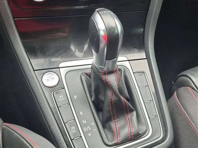 Used 2015 Volkswagen GTI 4-Door FWD image 9