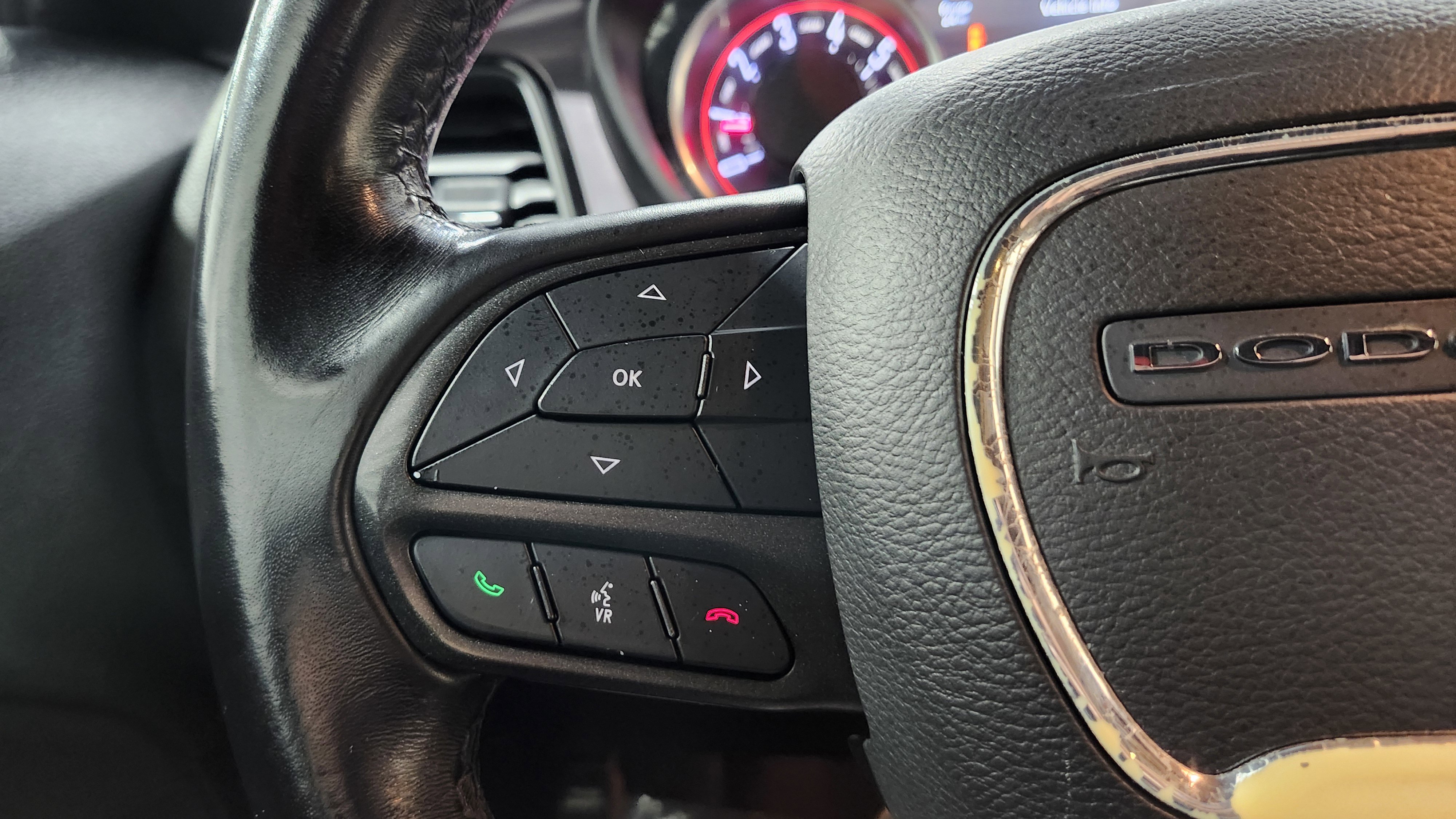 Used 2021 Dodge Challenger SXT image 31