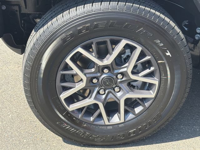 New 2026 Jeep Wrangler Unlimited Sahara AWD/4WD image 16