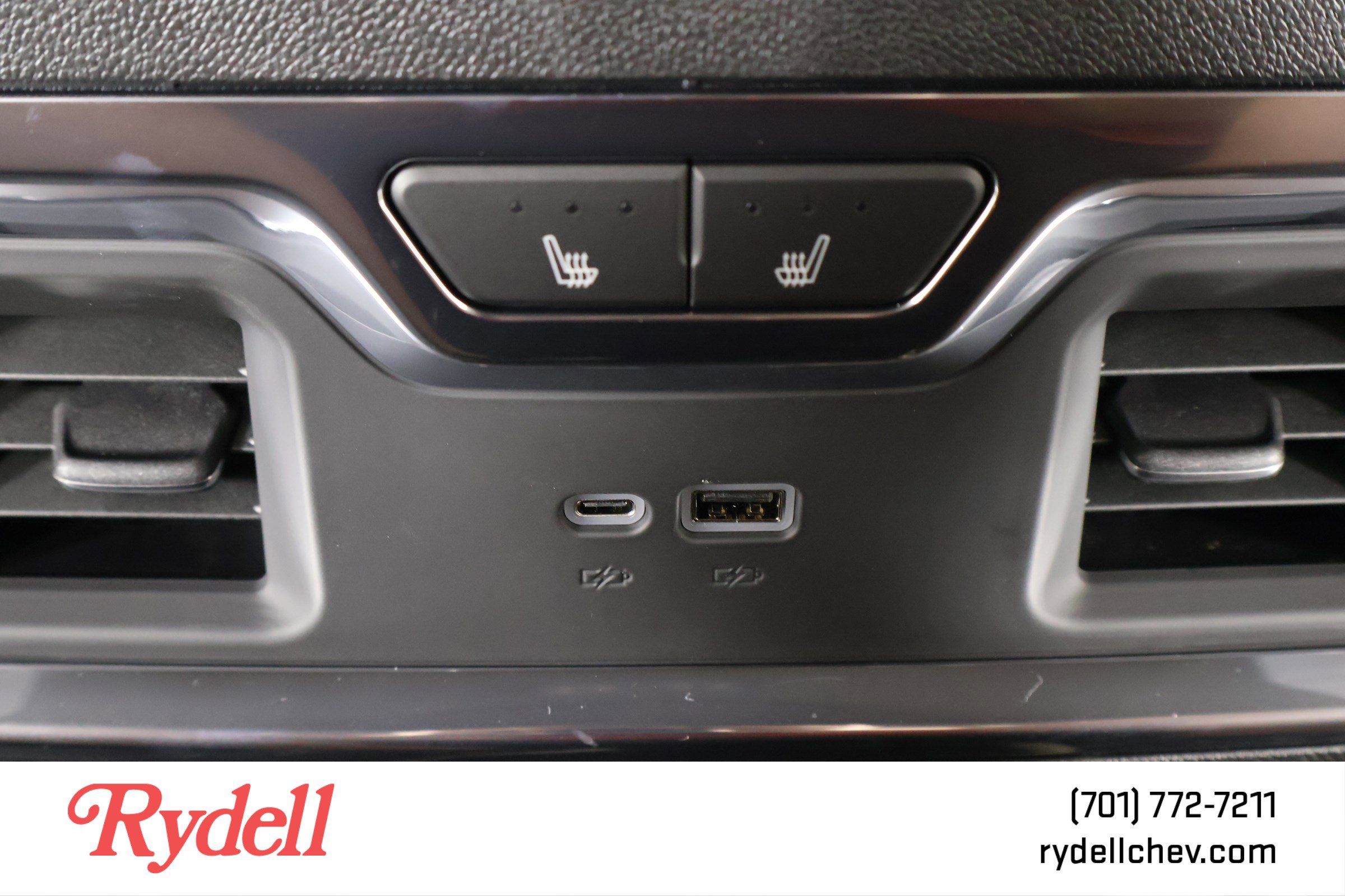 New 2026 GMC Sierra 1500 SLT w/ SLT Convenience Package image 16