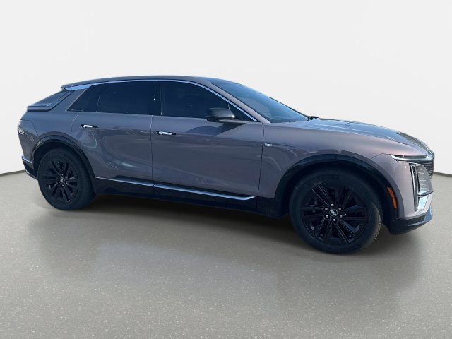 Certified 2024 Cadillac Lyriq Luxury AWD/4WD image 7