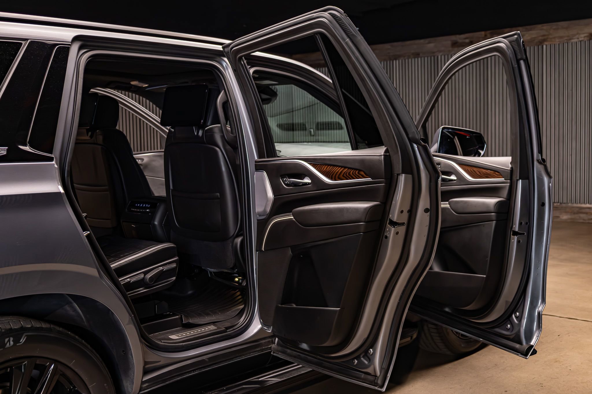 Used 2021 Cadillac Escalade Sport Platinum image 30