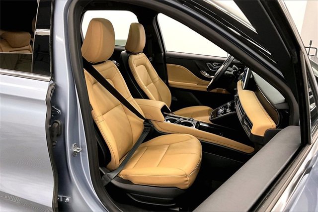 Used 2022 Lincoln Corsair Reserve w/ Luxury Package image 7