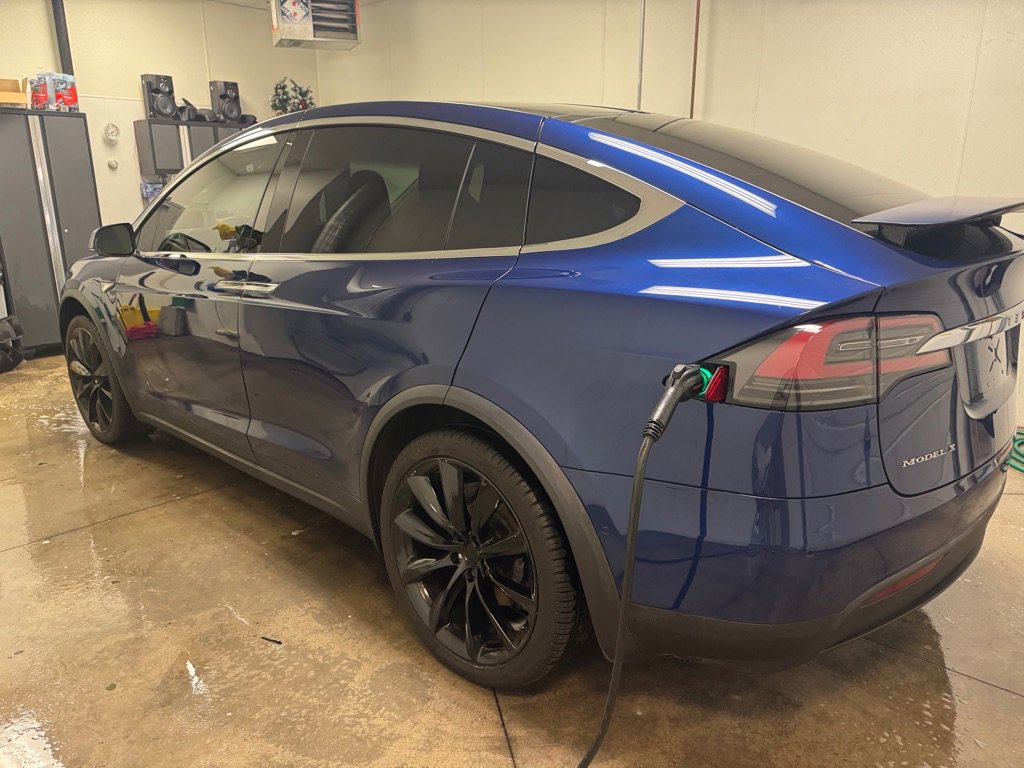 Used 2016 Tesla Model X 90D image 4