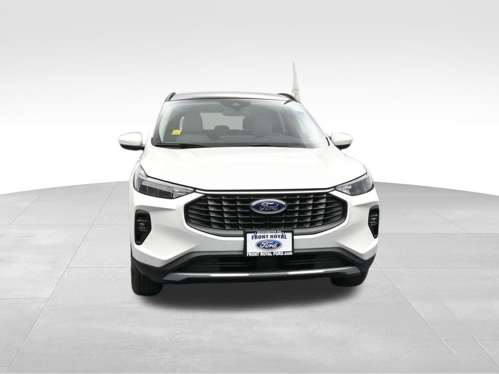 New 2025 Ford Escape SE image 2
