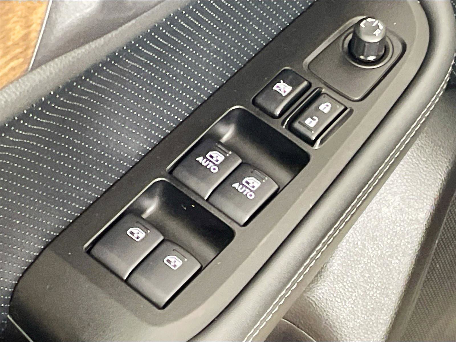 Used 2016 Subaru Outback 2.5i Limited image 22