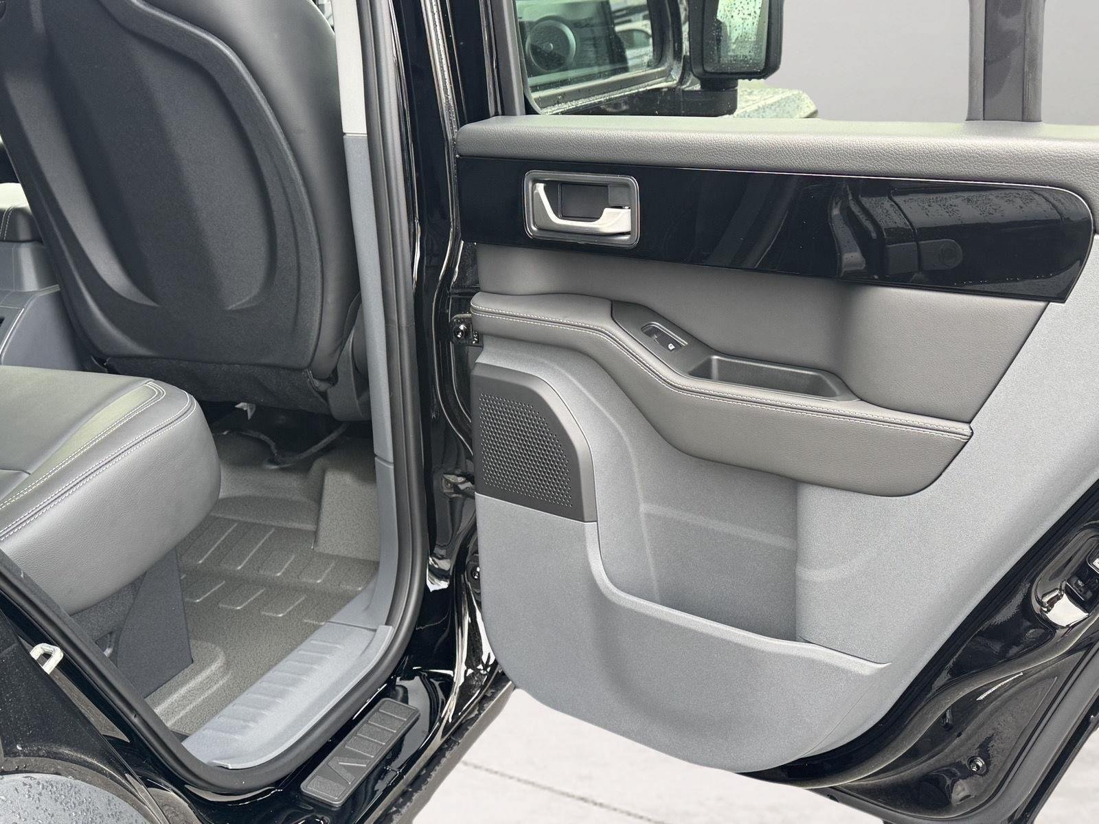New 2025 INEOS Grenadier Station Wagon AWD/4WD image 19