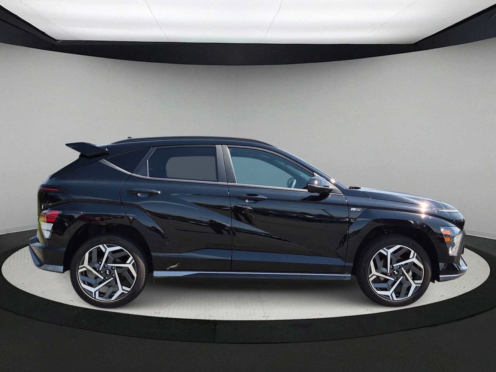 Used 2024 Hyundai Kona N Line AWD/4WD image 9