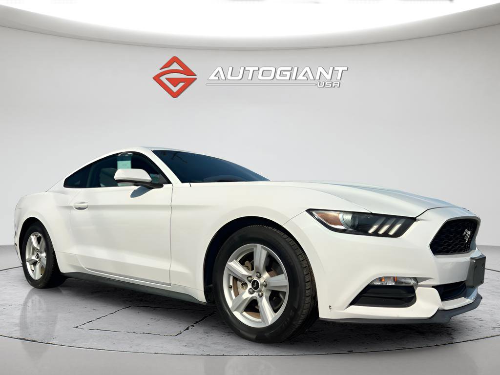 Used 2017 Ford Mustang Coupe RWD image 10