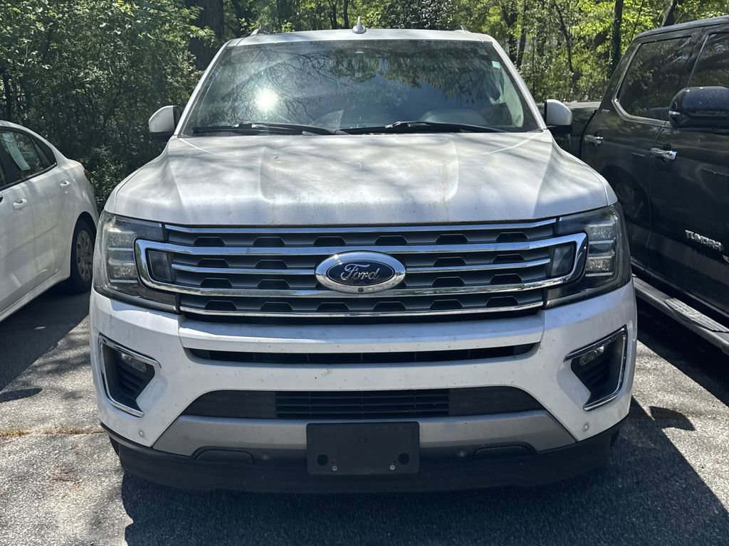 Used 2019 Ford Expedition Limited w/ Equipment Group 302A RWD image 2