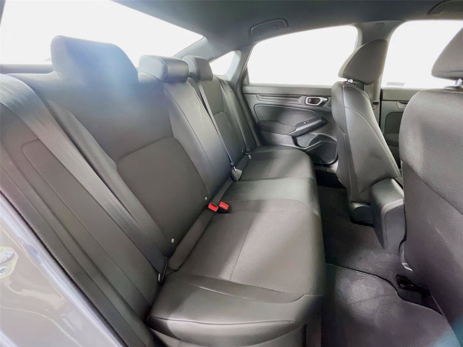 Used 2023 Honda Civic Sport image 32