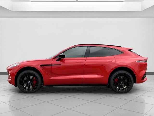 Used 2023 Aston Martin DBX image 8