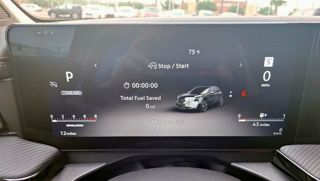 New 2026 Nissan Kicks SR FWD image 15