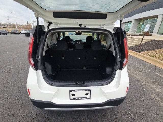 New 2025 Kia Soul LX w/ LX Technology Package image 26