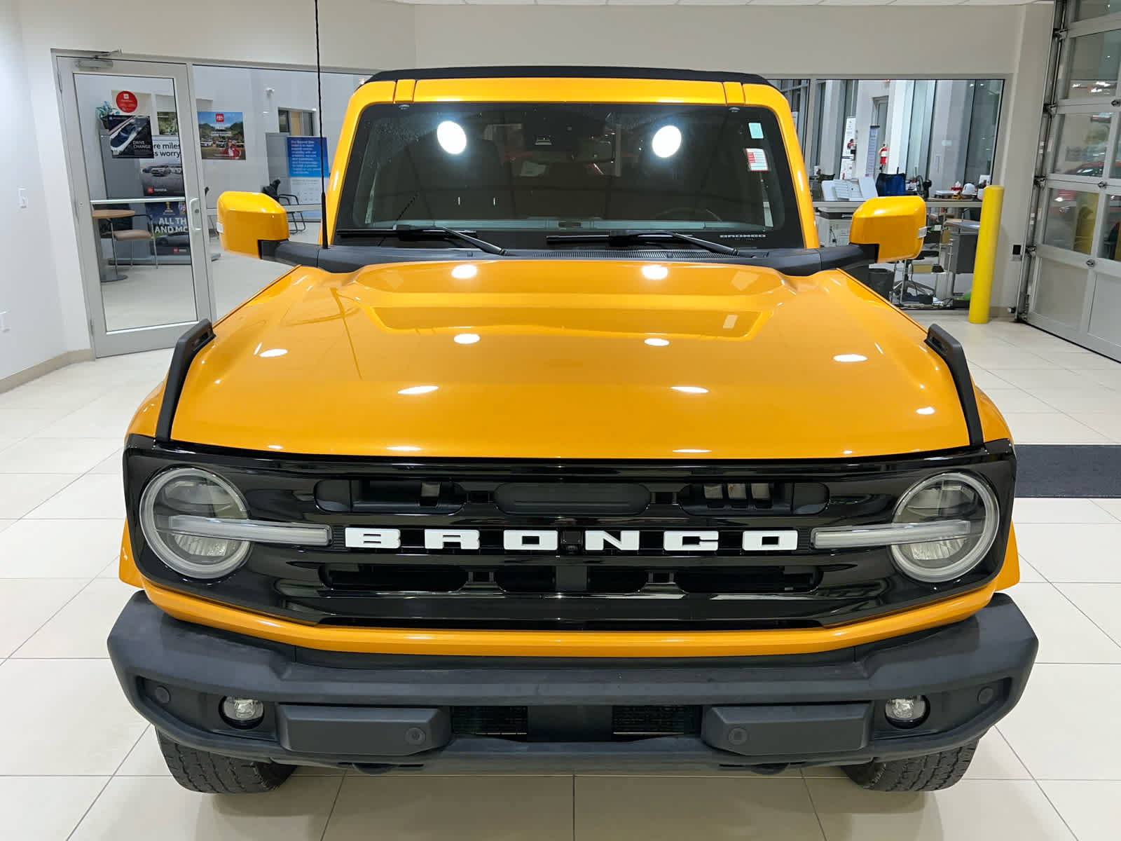 Used 2022 Ford Bronco Outer Banks AWD/4WD image 6