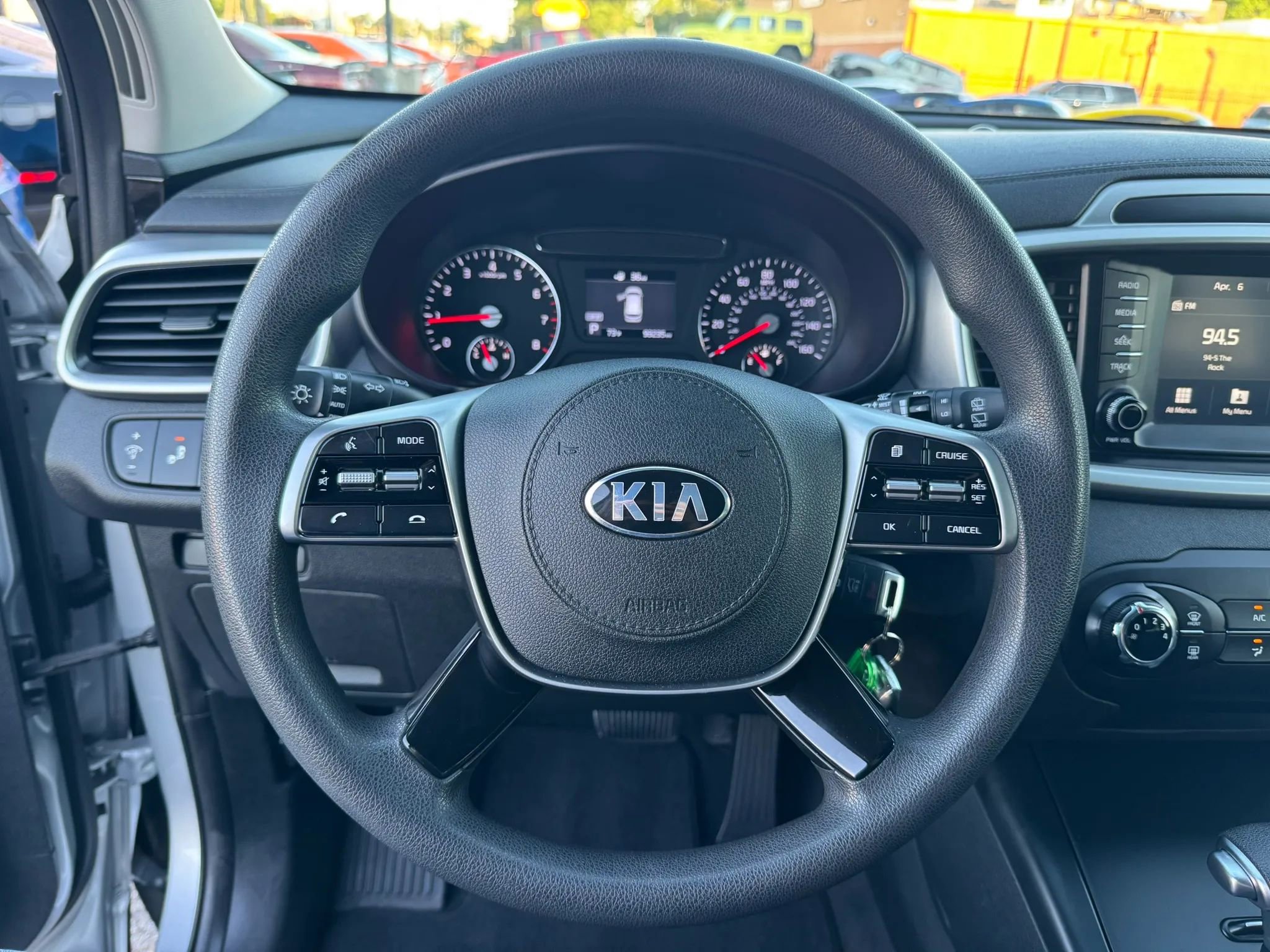 Used 2019 Kia Sorento LX image 30