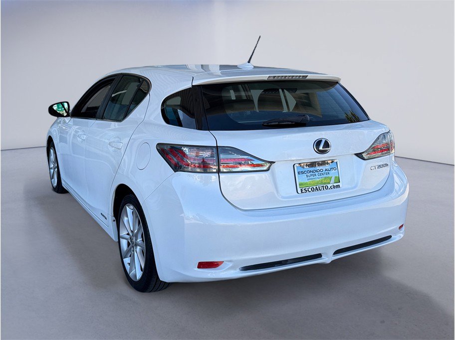 Used 2011 Lexus CT 200h Premium image 4