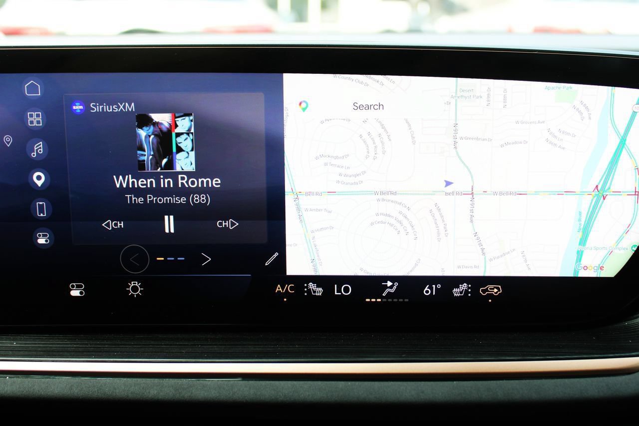 Used 2025 Buick Envision Sport Touring AWD/4WD image 26