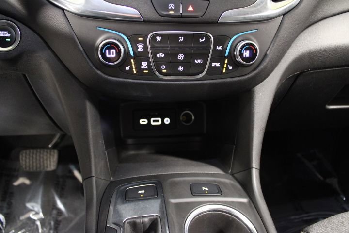 Used 2024 Chevrolet Equinox LT image 30