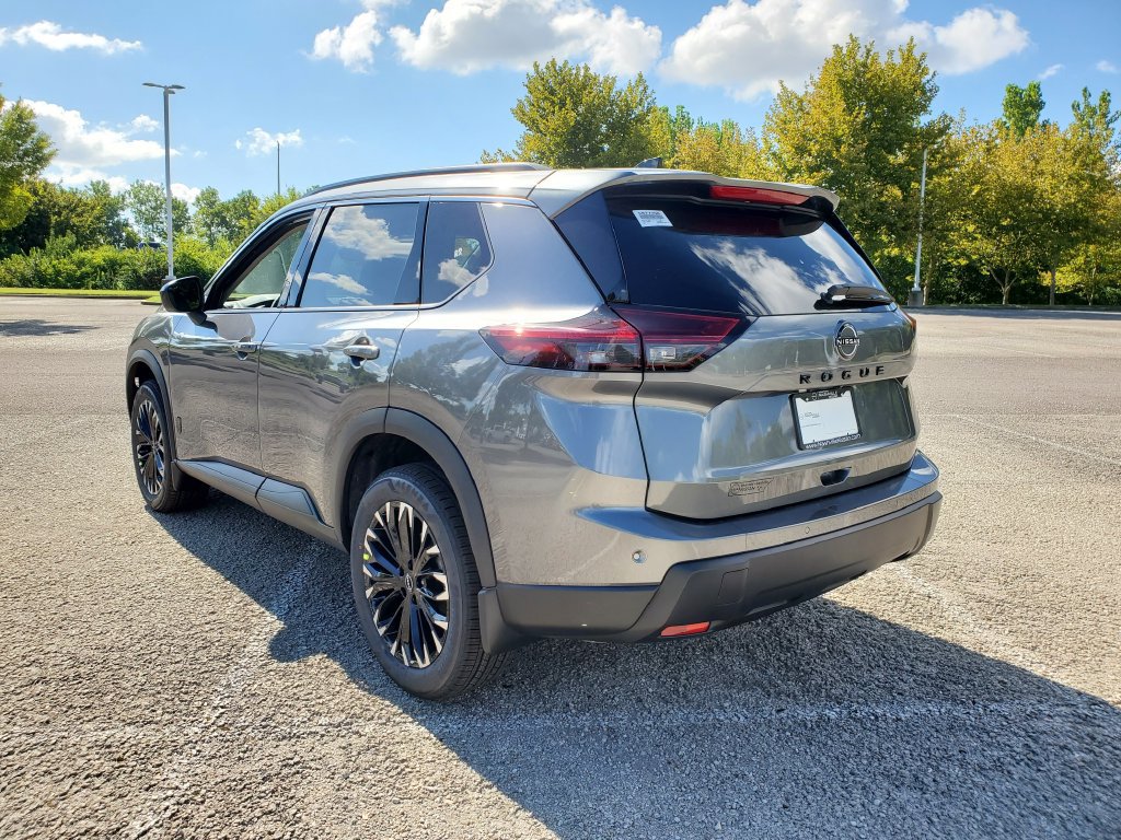 New 2026 Nissan Rogue Dark Armor FWD image 3