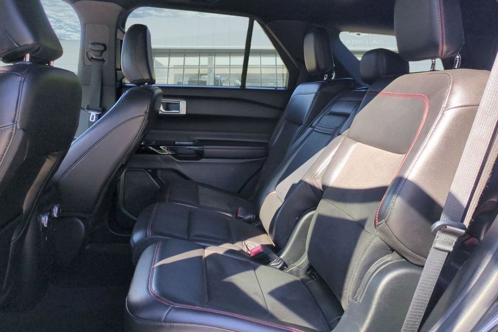Used 2022 Ford Explorer ST-Line image 30