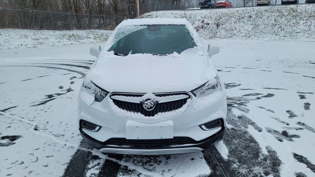 Used 2022 Buick Encore Preferred AWD/4WD image 4