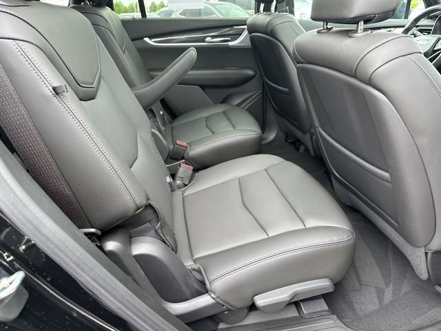 Used 2024 Cadillac XT6 Sport w/ Technology Package image 10