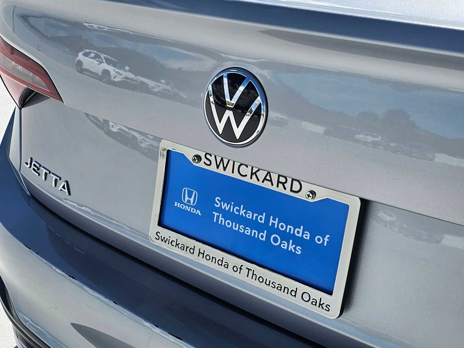 Used 2024 Volkswagen Jetta SE FWD image 13