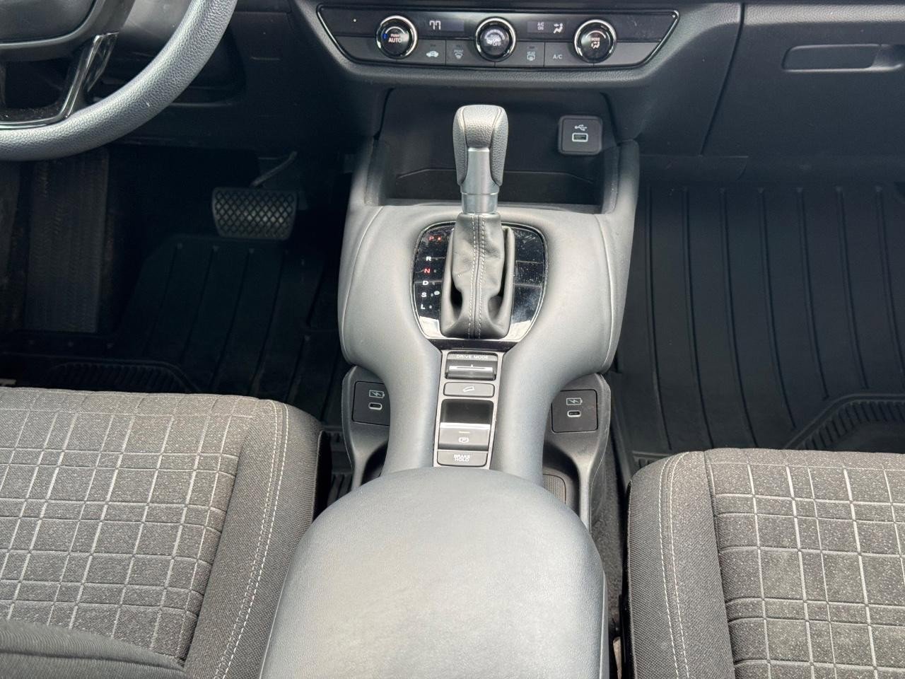 Used 2024 Honda HR-V LX image 15