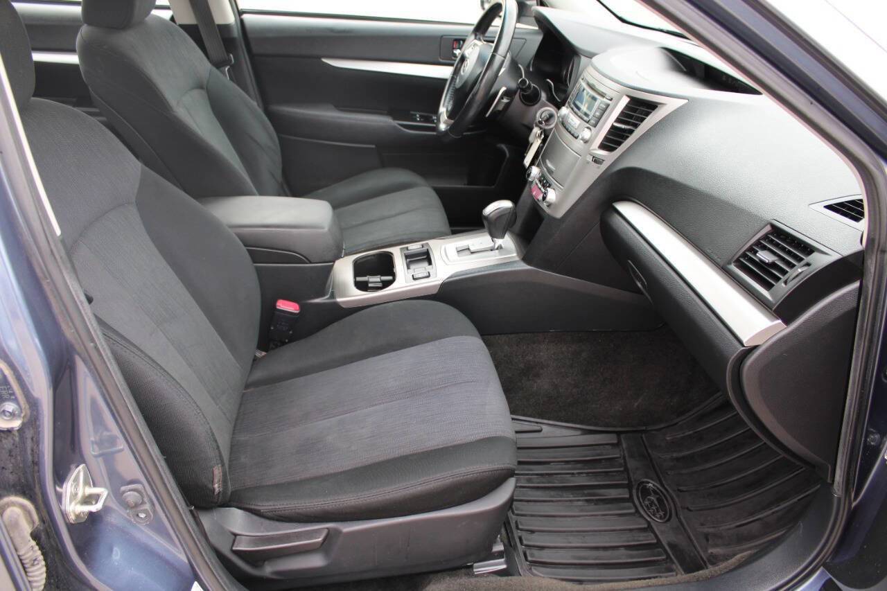 Used 2013 Subaru Legacy 2.5i Premium w/ Popular Pkg 2 AWD/4WD image 8