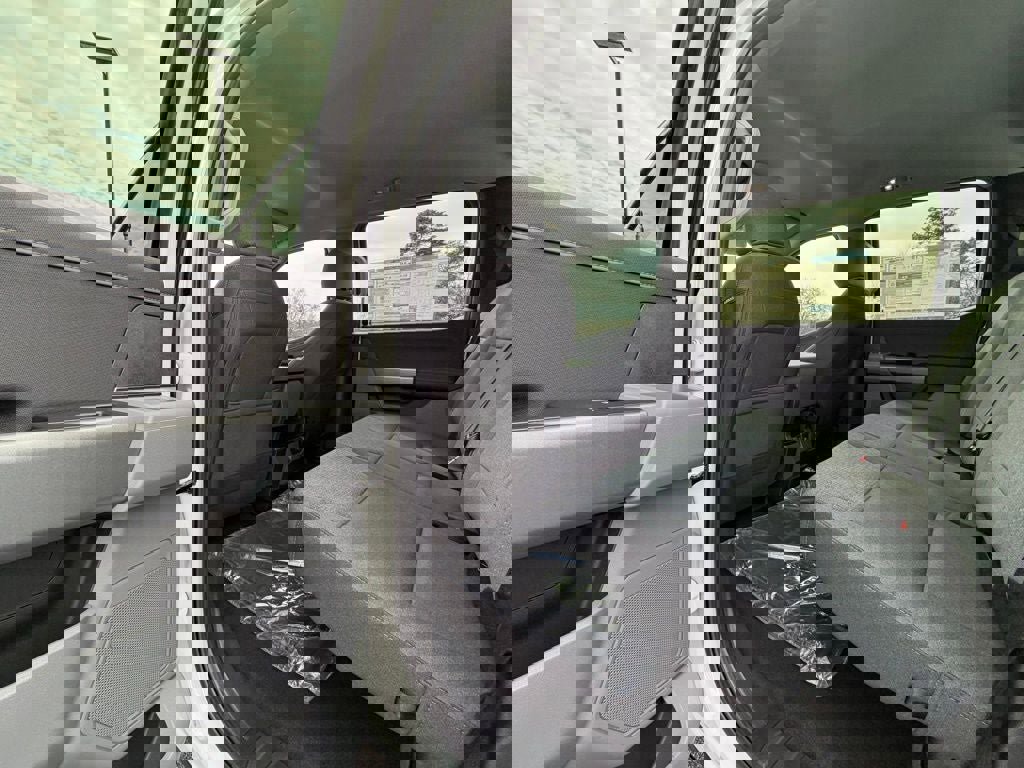 New 2026 Ford F150 XLT w/ Equipment Group 301A Standard image 18