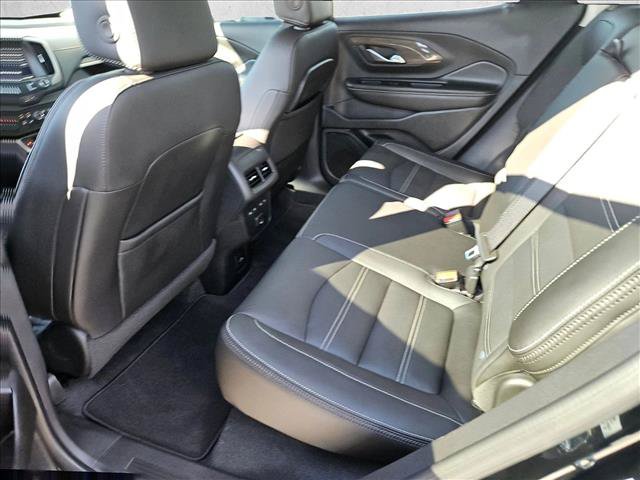 Used 2024 GMC Terrain Denali w/ Black Diamond Edition AWD/4WD image 17