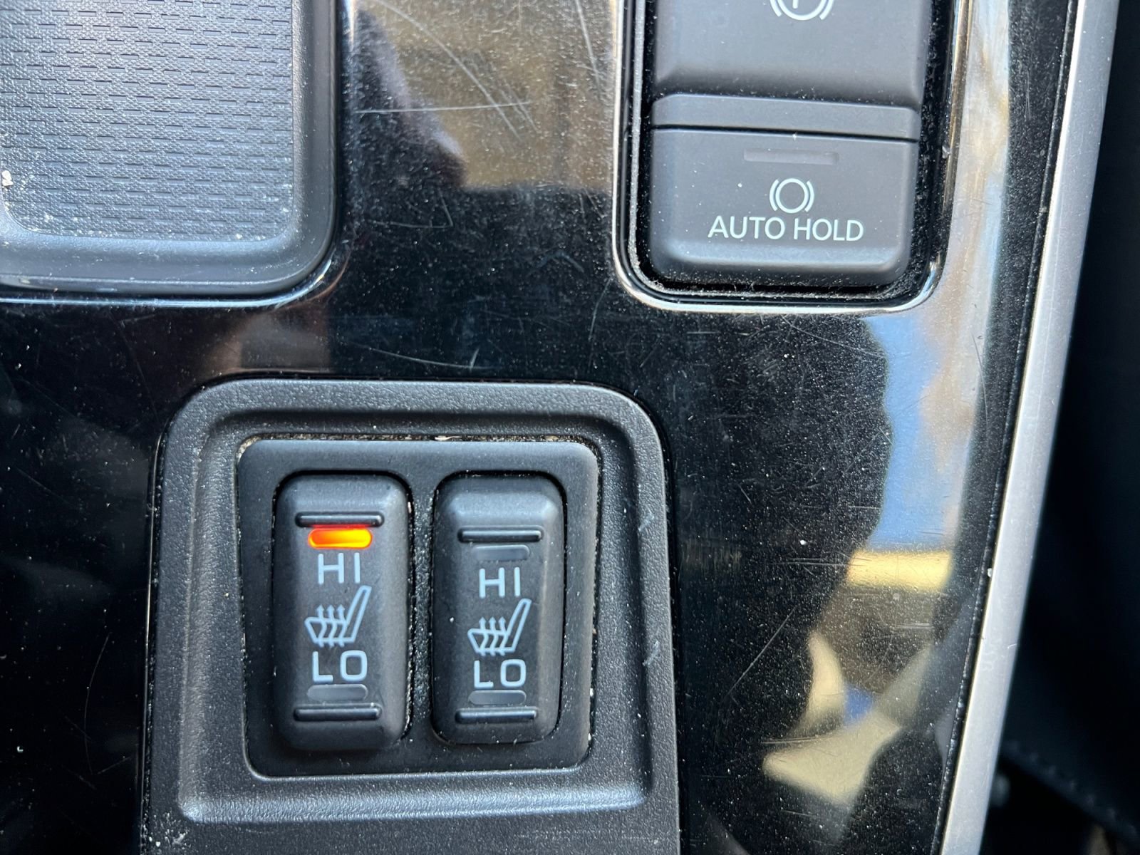 Used 2020 Mitsubishi Outlander SE image 23