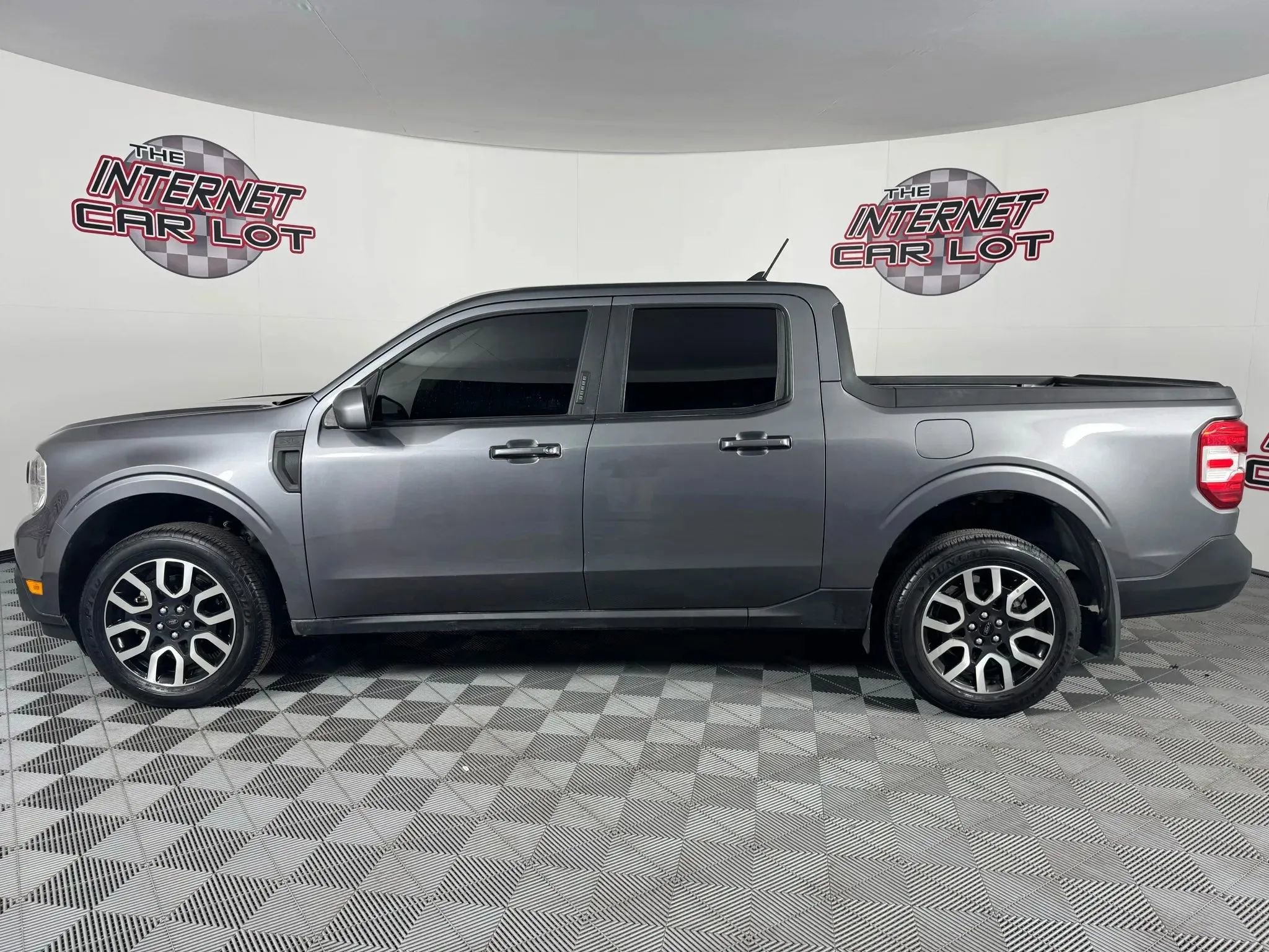 Used 2022 Ford Maverick Lariat image 4