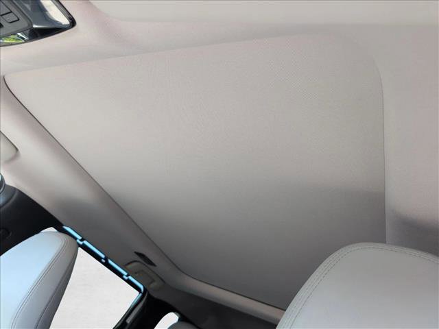 Used 2025 Mitsubishi Outlander SEL image 16