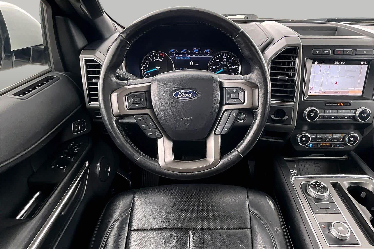Used 2019 Ford Expedition XLT w/ Equipment Group 202A AWD/4WD image 6