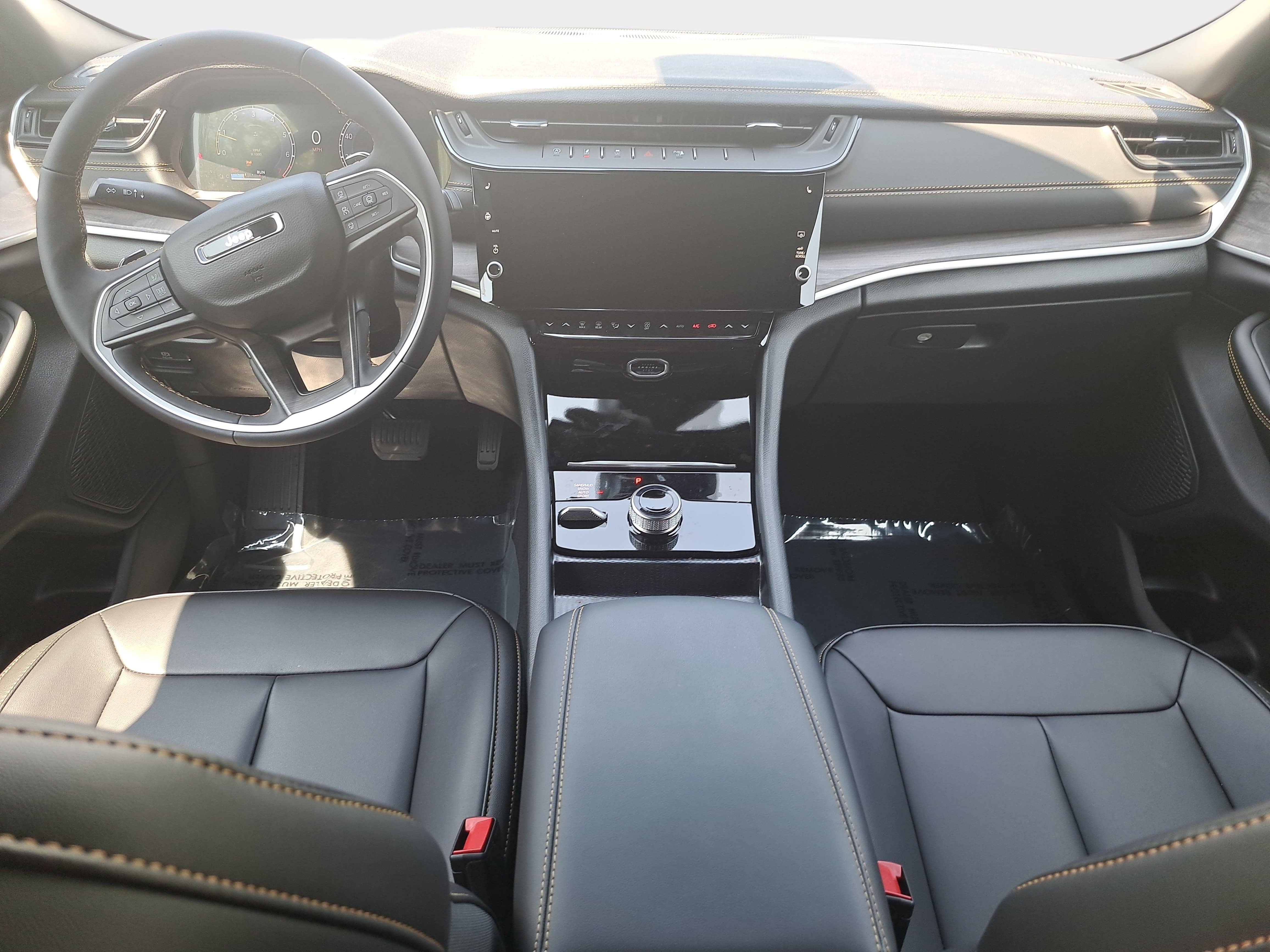 New 2026 Jeep Grand Cherokee Limited AWD/4WD image 9