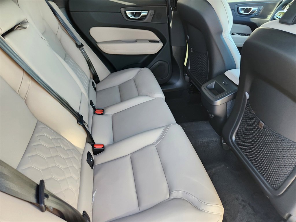 New 2026 Volvo XC60 B5 Plus w/ Protection Package Premier image 21