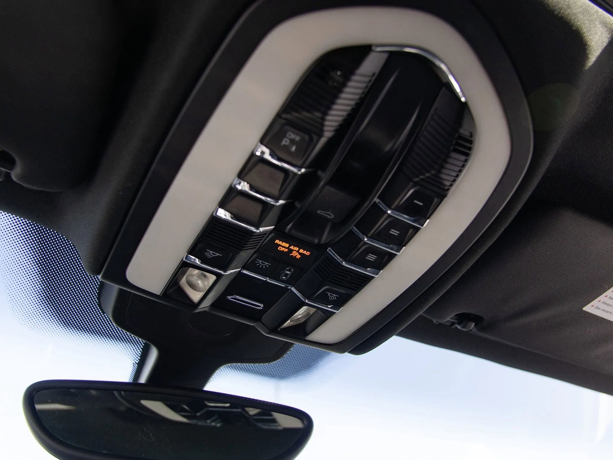 Used 2014 Porsche Cayenne AWD/4WD image 34